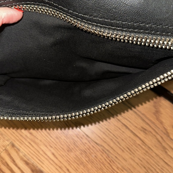 New with tags Frye blk zip handbag - Picture 6 of 15